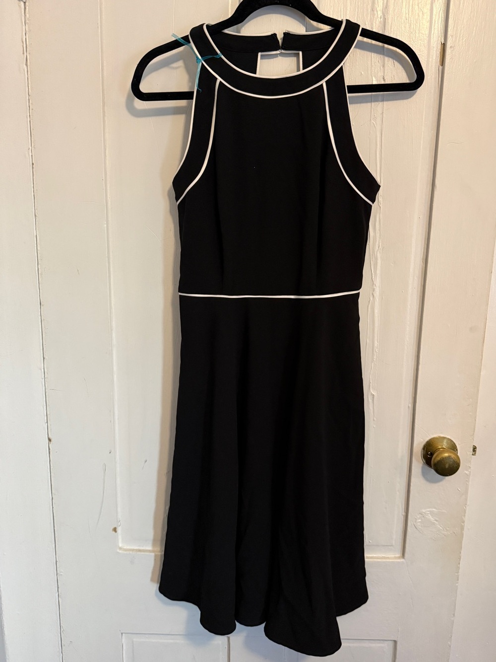 White House black market: Women’s Black Sleeveless Dress with White Piping